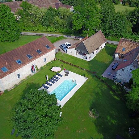 La Ferme Du Chateau Bed & Breakfast Tresnay Exterior photo