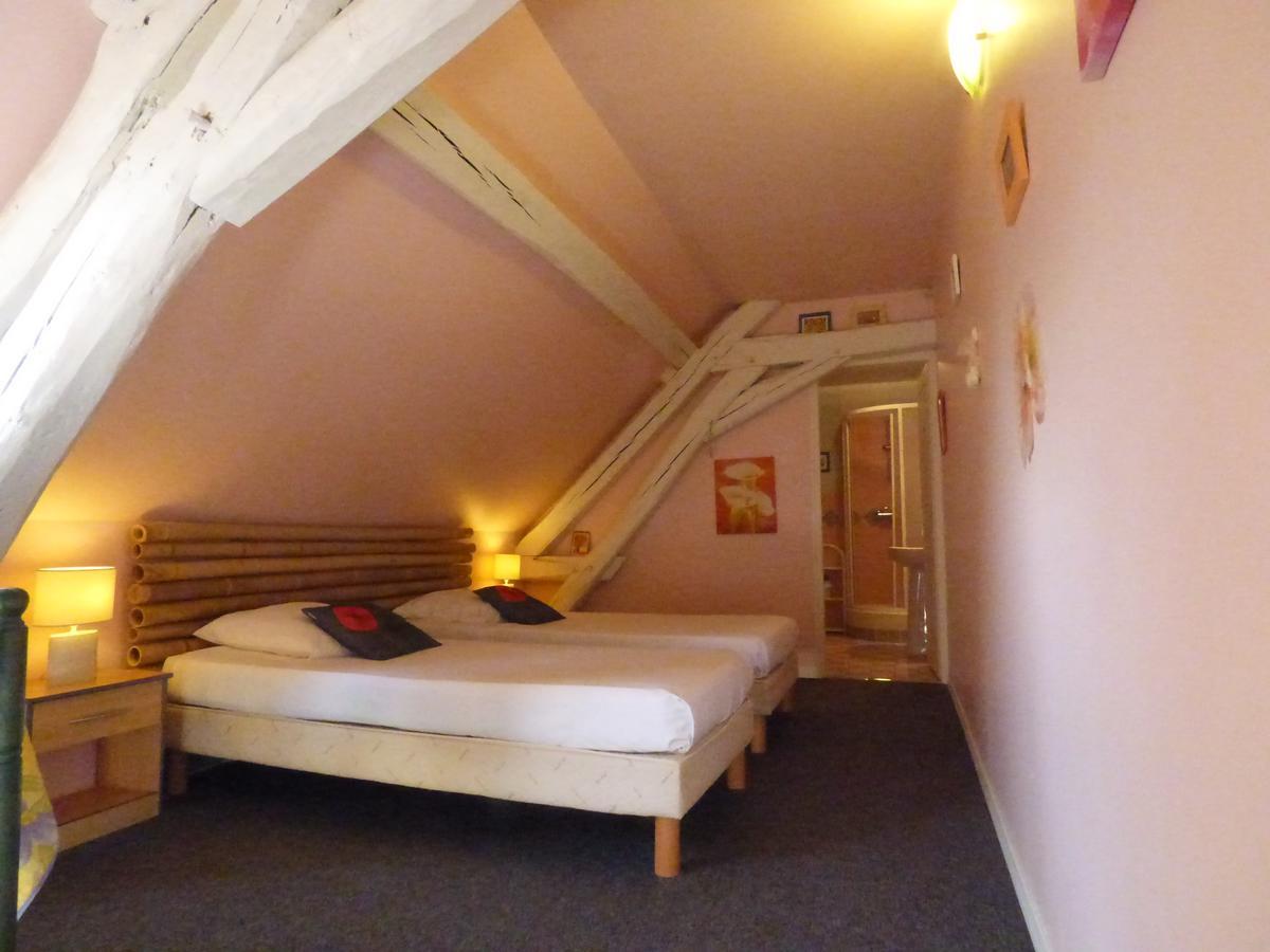 La Ferme Du Chateau Bed & Breakfast Tresnay Exterior photo