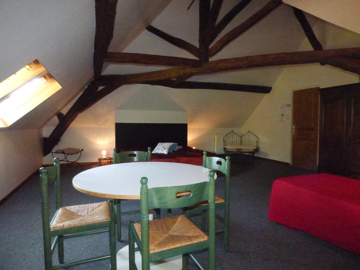 La Ferme Du Chateau Bed & Breakfast Tresnay Exterior photo